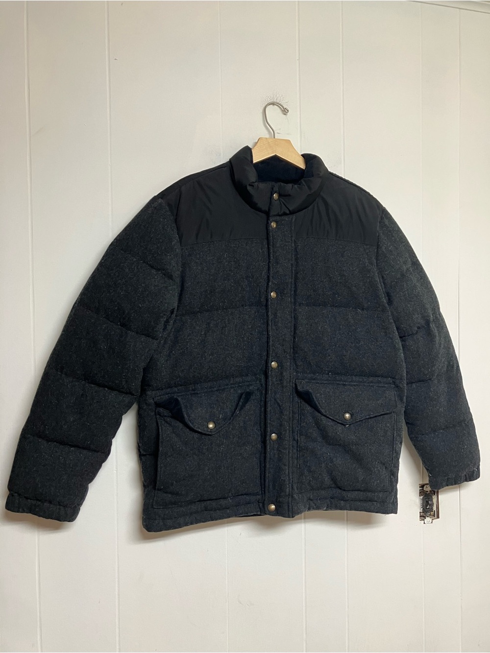 Land’s End down-filled wool-blend puffer coat - Picture 2 of 7